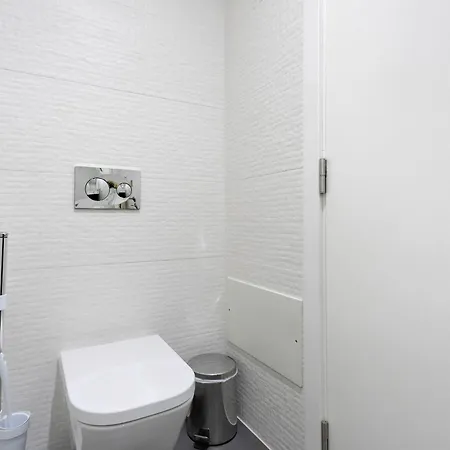 Casa Dos Terracos T2 Rc Apartman *