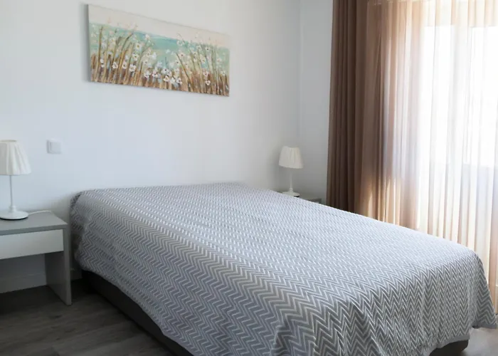 Casa Dos Terracos T2 Rc *