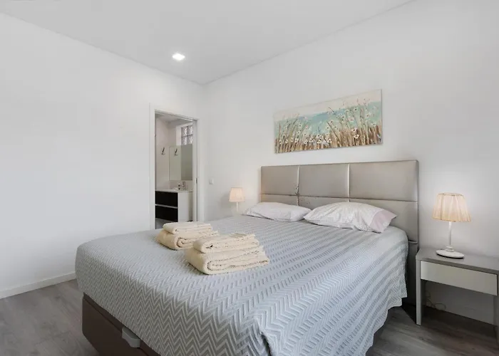 Apartment Casa Dos Terracos T2 Rc *